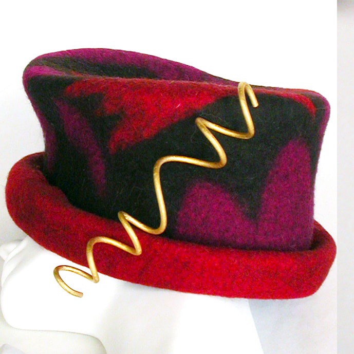 Coil pin on a hat