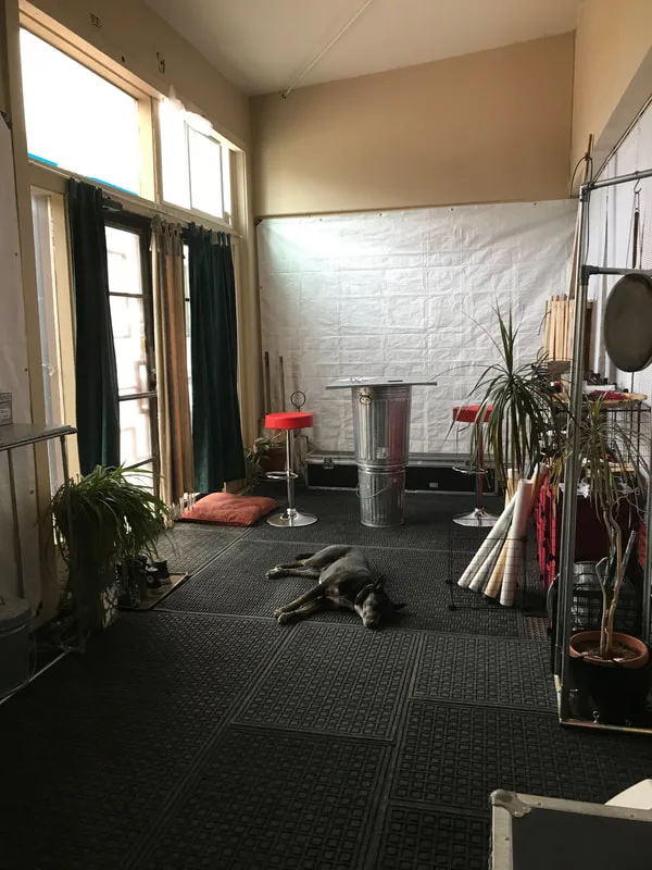 Studio showroom in steady progress - entrance