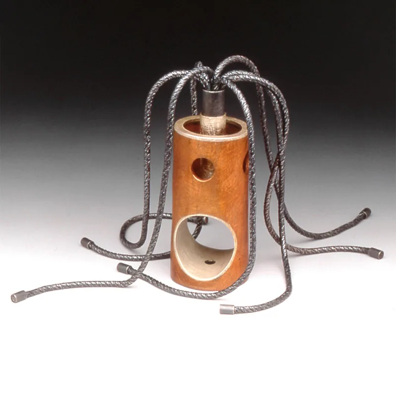 Ring for Gesticulating hands by Emanuela Aureli (1998)