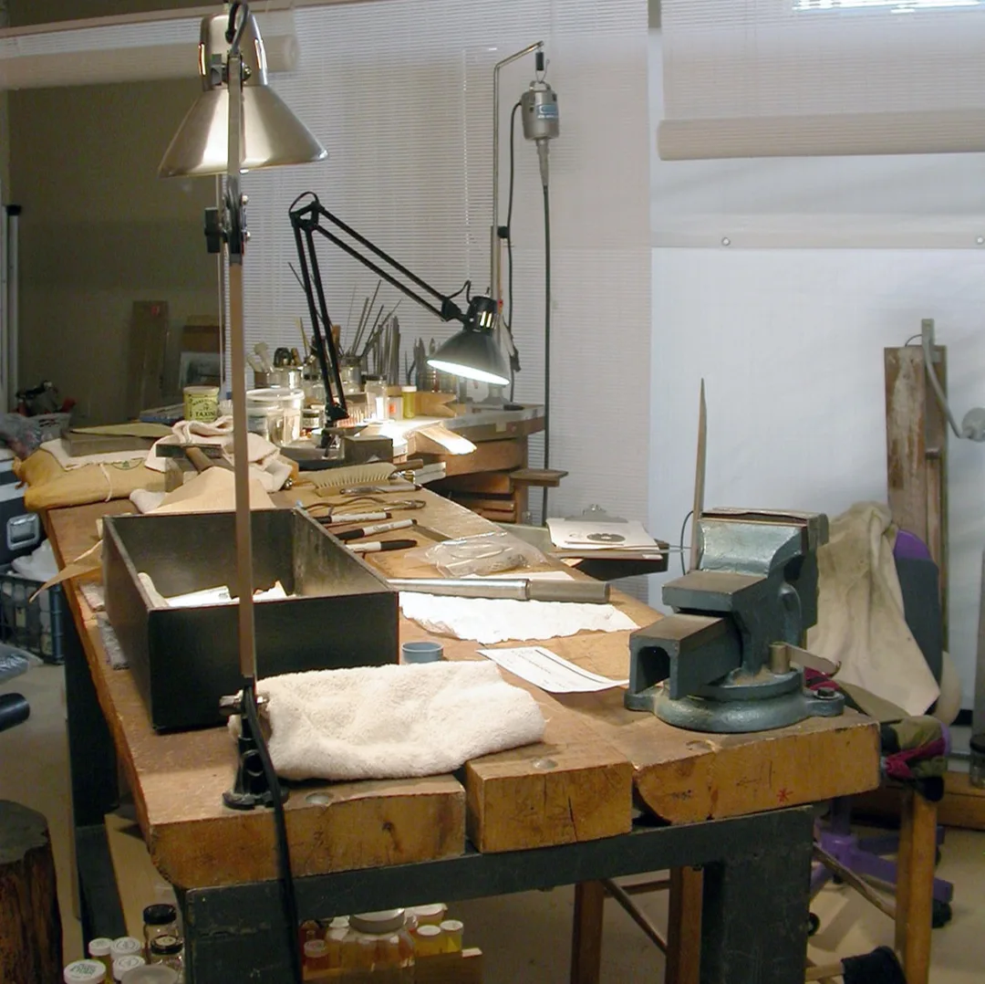 emanuela-aureli-studio-workbench-shot